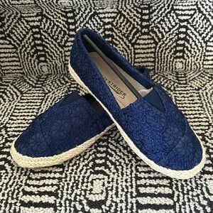 NIB Girls Blue Crochet Slip On Espadrille- Size 13